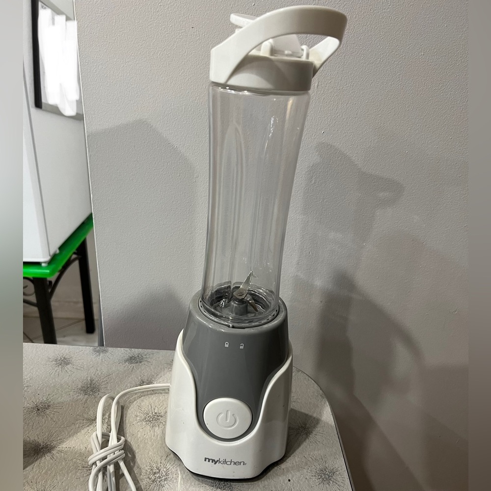 Mixer bottle - Picture 2 of 3